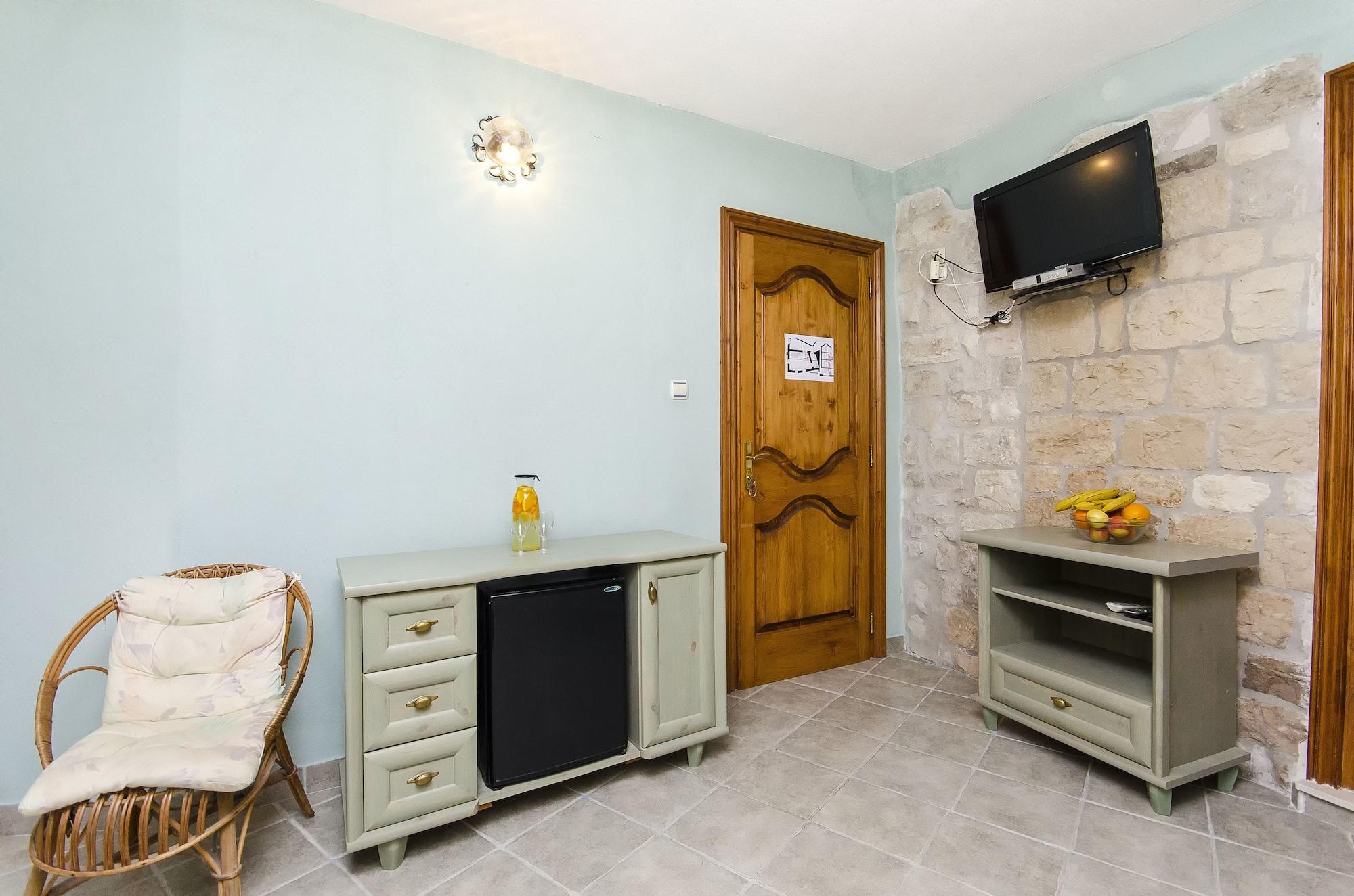 Palace Derossi Trogir Dış mekan fotoğraf