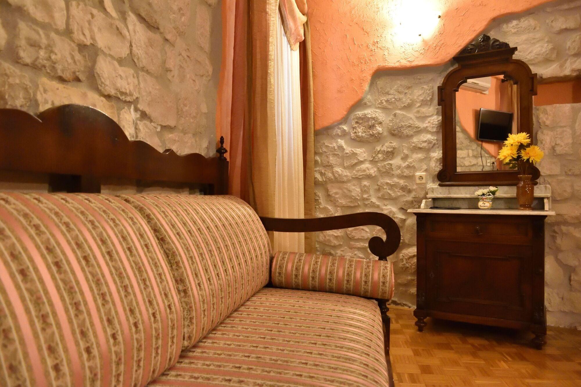 Palace Derossi Trogir Dış mekan fotoğraf