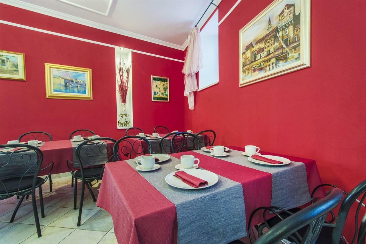 Palace Derossi Trogir Dış mekan fotoğraf