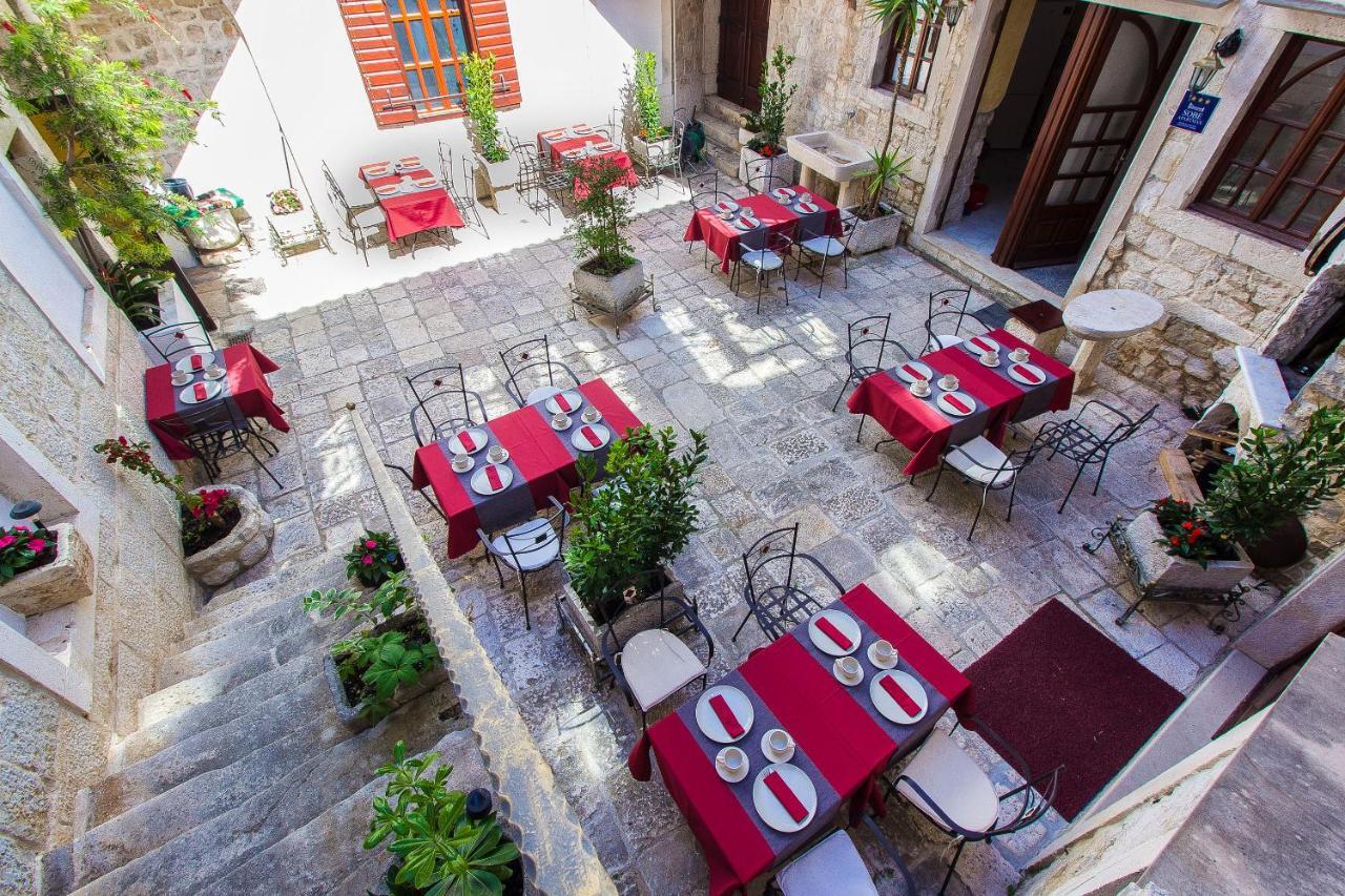 Palace Derossi Trogir Dış mekan fotoğraf